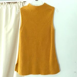 Super cute shirt sleeve sweater